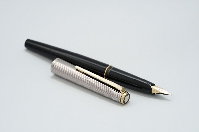 Montblanc-Vintage-126-Silver-Plated-Chased-3.jpg
