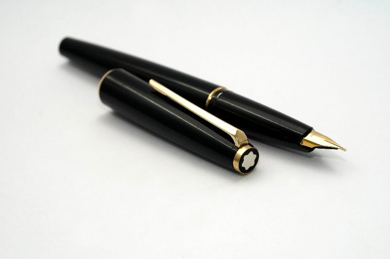 Montblanc-Vintage-320-1.jpg