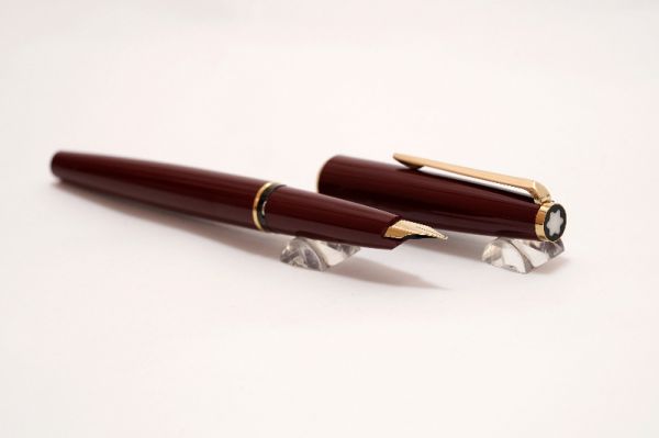 Montblanc-Vintage-320-Bordeaux-6.jpg