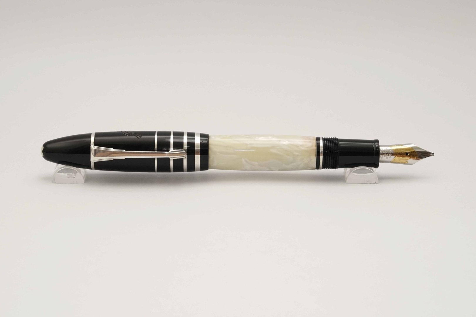 Montblanc-Writers-Edition-Francis-Scott-Fitzgerald-Limited-Edition-7.jpg