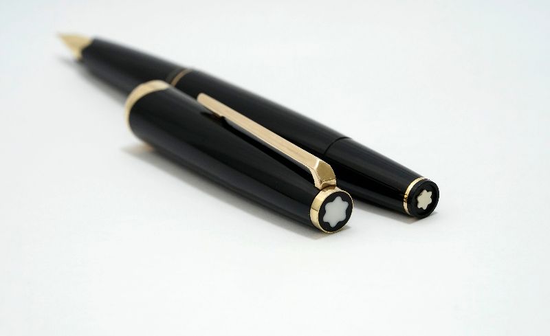 Montblanc_Masterpiece_121_Piston_Filler_10.jpg