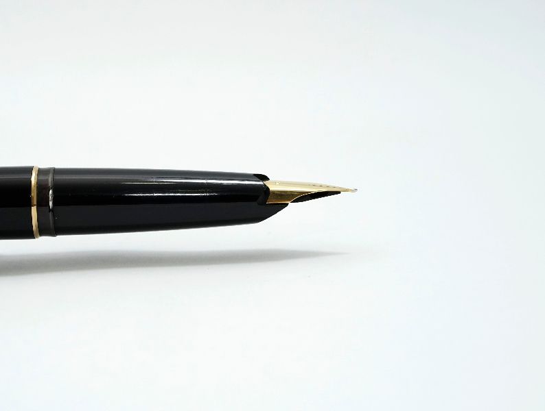 Montblanc_Masterpiece_121_Piston_Filler_4.jpg