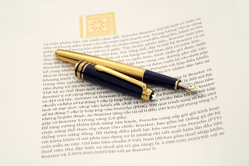 Montblanc_Meistersrtuck_144_Ramses_II_Vermeil_Lapis_Lazuli_12.jpg