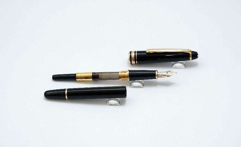 Montblanc_Meisterstuck_144_Classic_Black_Resin_14K_6.jpg