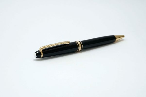 Montblanc_Meisterstuck_144_Classic_Black_Resin_5.jpg