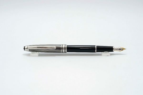Montblanc_Meisterstuck_144_Solitaire_Doue_Black_White_8.jpg