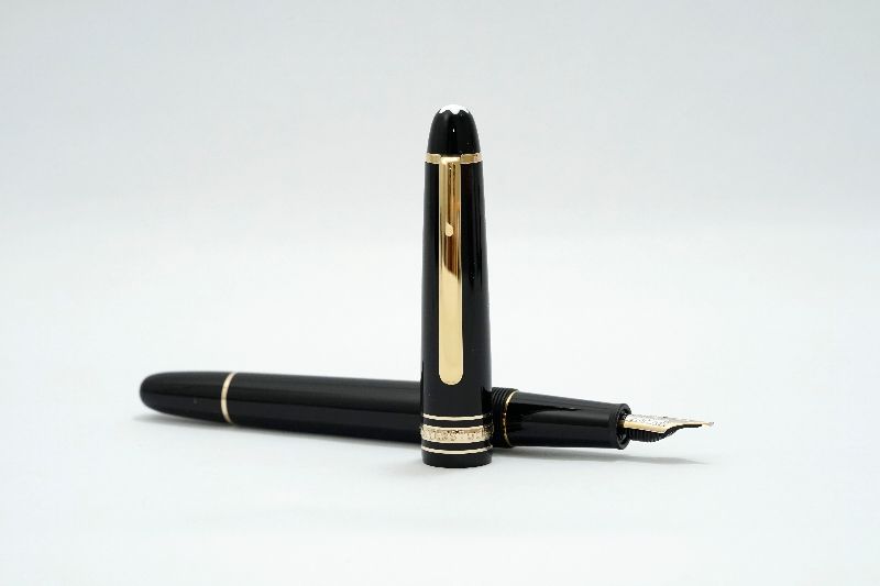 Montblanc_Meisterstuck_145_Classic_Black_Resin_5.jpg