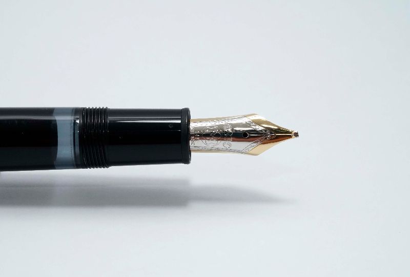 Montblanc_Meisterstuck_146_Legrand_Black_Resin_6.jpg