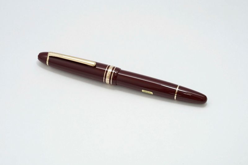 Montblanc_Meisterstück_162_LeGrand_Bordeaux_Rollerball_8.jpg
