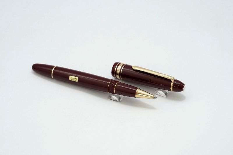 Montblanc_Meisterstück_162_LeGrand_Bordeaux_Rollerball_9.jpg