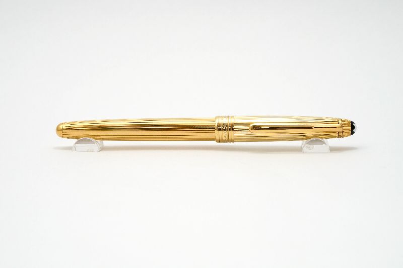 Montblanc_Meisterstuck_163_Solitaire_Vermeil_Pinstripe_Gold_4.jpg