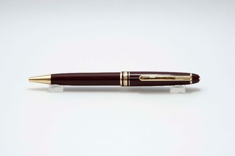 Montblanc_Meisterstuck_164R_Bordeaux_2.jpg