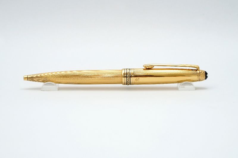 Montblanc_Meisterstuck_Solitaire_Barley_Corn_Gold_Plated_1.jpg