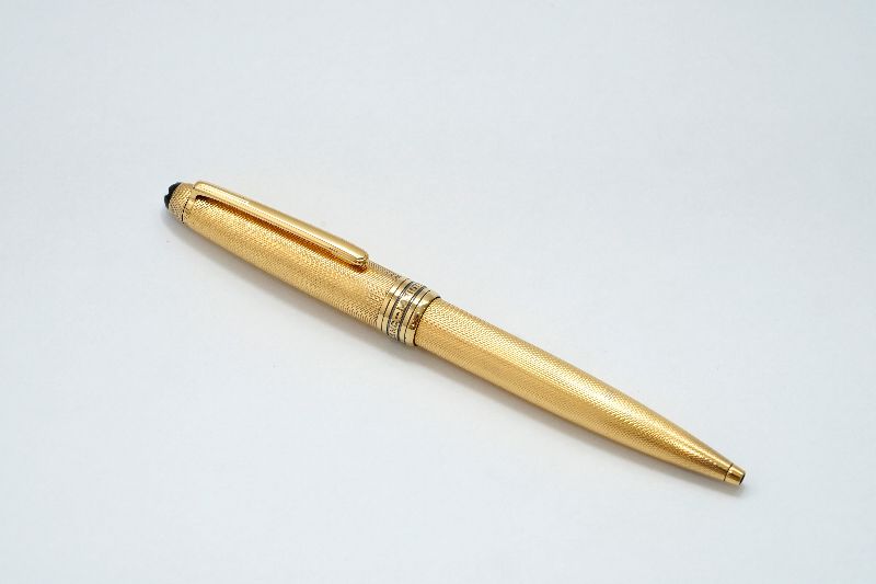 Montblanc_Meisterstuck_Solitaire_Barley_Corn_Gold_Plated_5.jpg