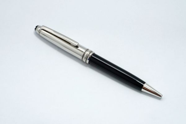 Montblanc_Meisterstuck_Solitaire_Doue_Black_7.jpg