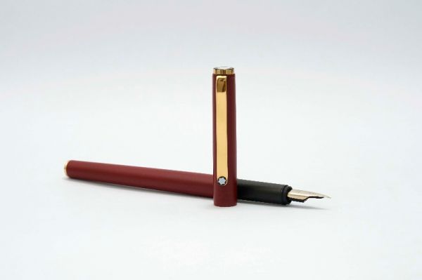 Montblanc_Noblesse_Slimline_Matte_Red_2.jpg