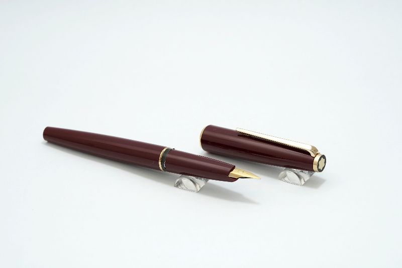 Montblanc_Vintage_320_Bordeaux_5.jpg
