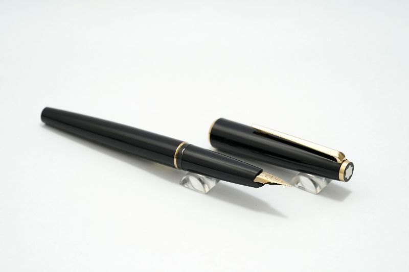 Montblanc_Vintage_320_Classic_5.jpg