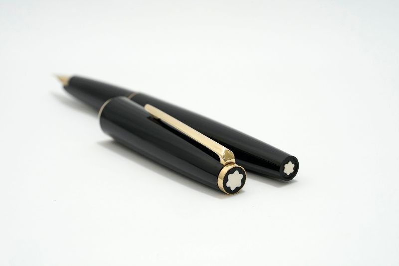 Montblanc_Vintage_320_Classic_8.jpg