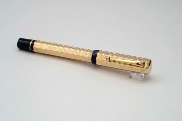 Montegrappa-Reminiscence-925-Sterling-Silver-Vermeil-Gold-Rollerball-6.jpg
