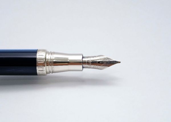 Montegrappa_Espressione_Blue_Pearl_6.jpg