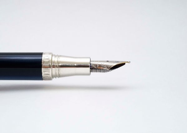 Montegrappa_Espressione_Blue_Pearl_7.jpg