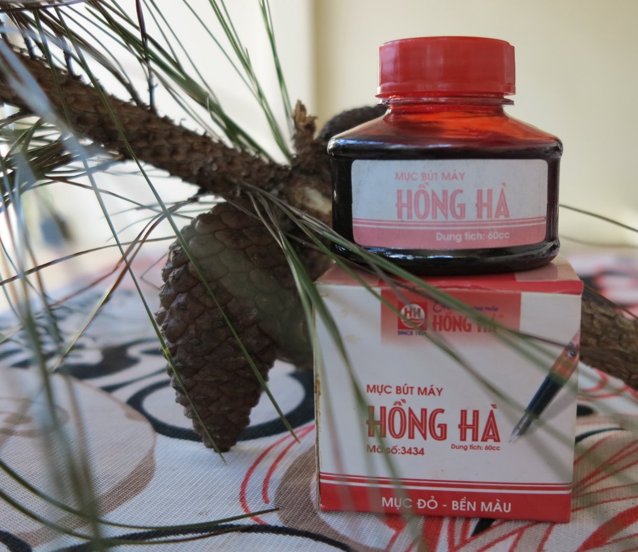 Muc HONG HA.jpg
