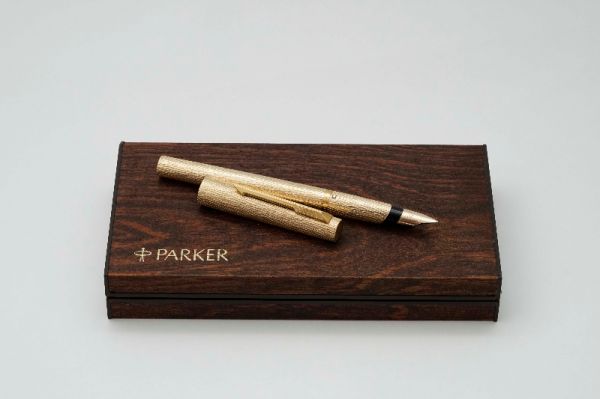 Parker-105-Rolled-Gold-Bark-Pattern-2.jpg