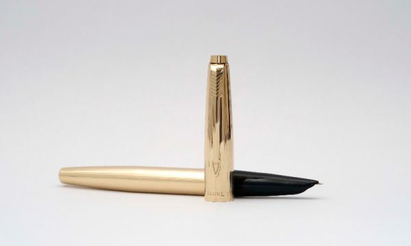 Parker-17-Lady-Insignia-12CT-Rolled-Gold-2.jpg