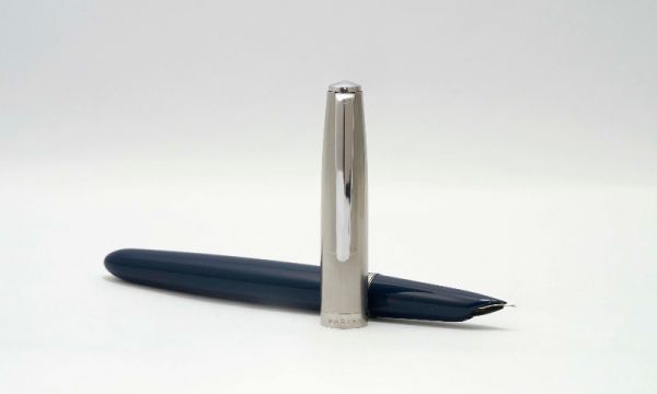 Parker-21-Aerometric-Satin-Lustraloy-Cap-&-Blue-Barrel-2.jpg