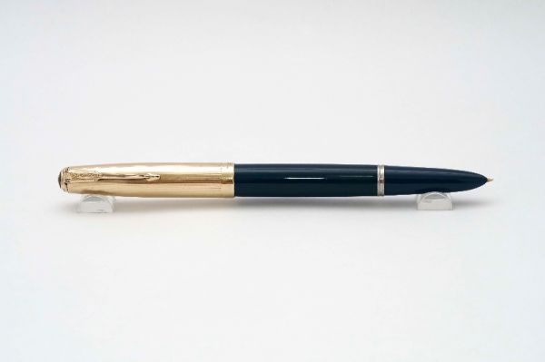 Parker-51-Aerometric-Blue-Cedar-Gold-Filled-Cap-Blue-Diamond-8.jpg