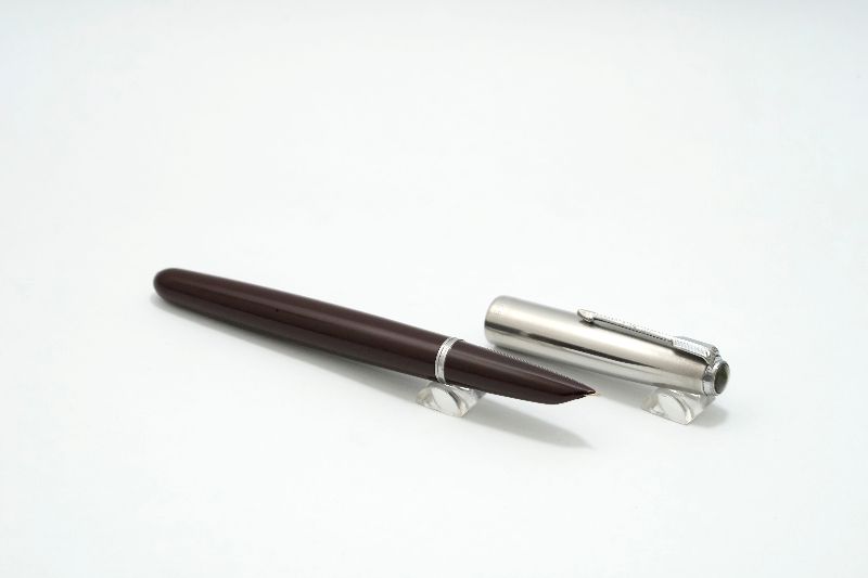 Parker-51-Aerometric-Burgundy-Lustraloy-Cap-5.jpg