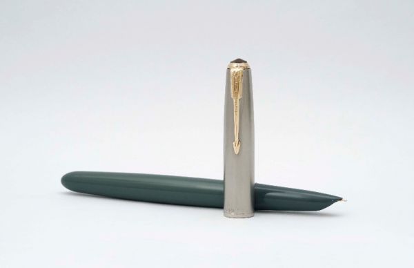 Parker-51-Aerometric-Dove-Grey-Lustraloy-Cap-Gold-Filled-Clip-2.jpg