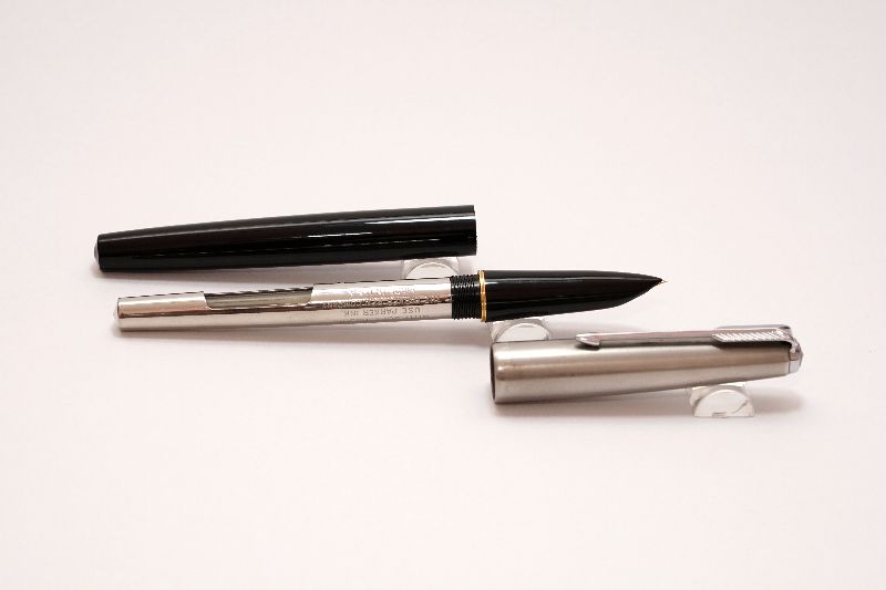 Parker-51-Mark-III-Black-Lustraloy-Cap-6.jpg