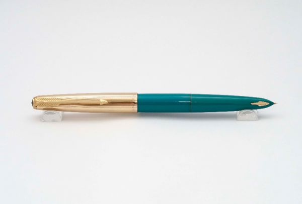 Parker-61-Vista-Blue-Gold-Filled-Cap-8.jpg