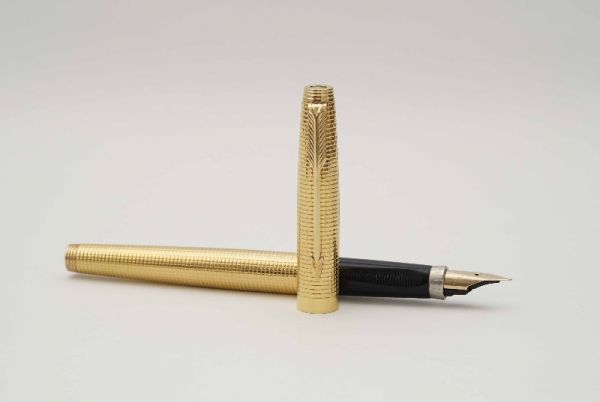 Parker-75-Custom-Insignia-Gold-Filled-2.jpg