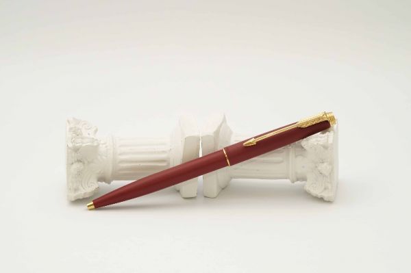 Parker-75-Matte-Red-Ballpoint-Pen-1.jpg