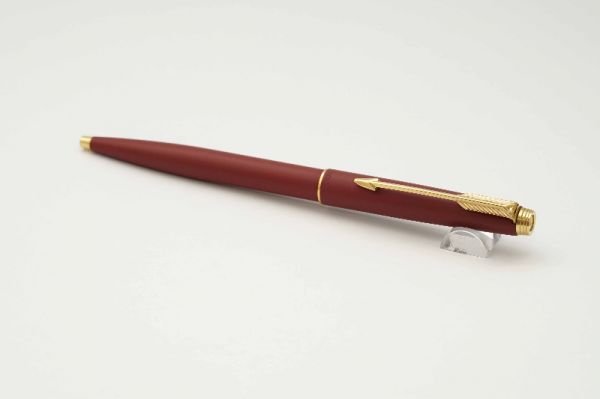 Parker-75-Matte-Red-Ballpoint-Pen-5.jpg