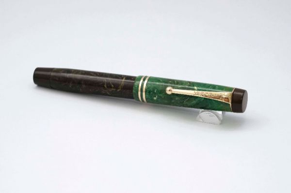 Parker-Duofold-Lucky-Curve-Junior-Dark-Green-Jade-7.jpg