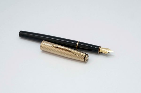 Parker-Insignia-Custom-Black-1.jpg