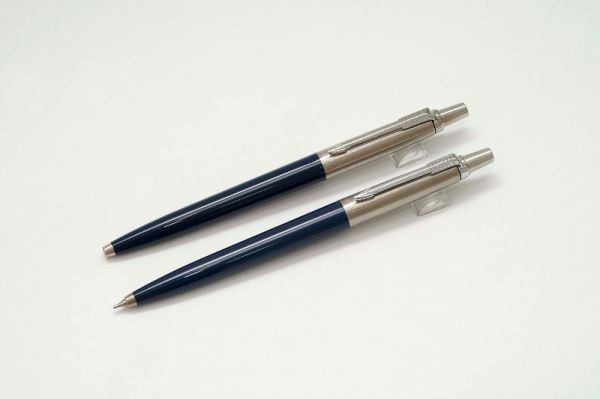 Parker-Jotter-Dark-Blue-5.jpg