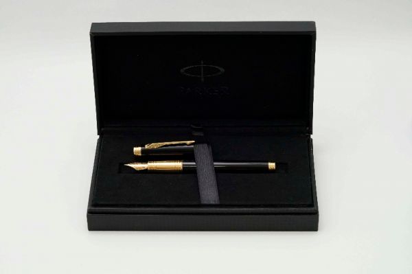 Parker-Premier-09-Black-Lacquer-3.jpg