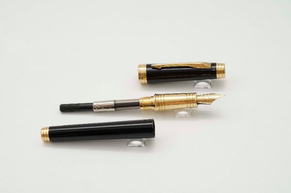 Parker-Premier-09-Black-Lacquer-5.jpg