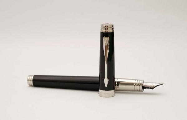 Parker-Premier-09-Black-Platinum-2.jpg