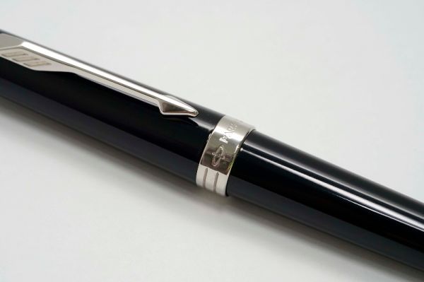 Parker-Premier-09-Black-Platinum-4.jpg