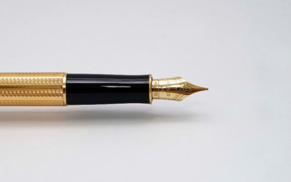 Parker-Sonnet-Cascade-Gold-Plated-5.jpg