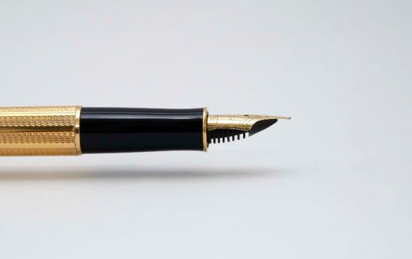 Parker-Sonnet-Cascade-Gold-Plated-6.jpg