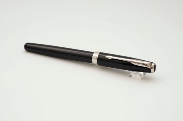 Parker-Sonnet-Lacquer-Black-7.jpg