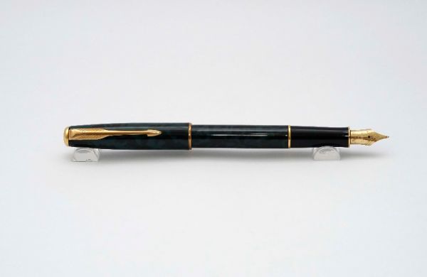 Parker-Sonnet-Lacquer-Forest-Green-Marble-8.jpg