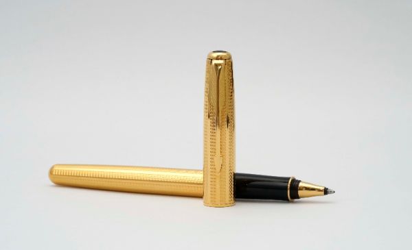 Parker-Sonnet-Premier-Gold-Cascade-2.jpg